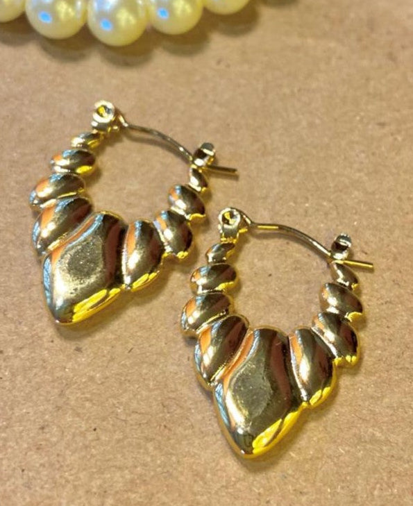 Puffy Gold Studs 110015